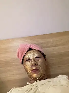 lululove66 online show from June 10, 2026, 7:02 pm