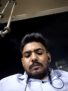 roselover2222 online show from July 12, 2026, 8:33 pm