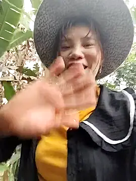 Ruby Lucy online show from March 28, 2026, 12:32 am