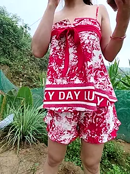 Ruby Lucy online show from April 20, 2026, 12:13 am