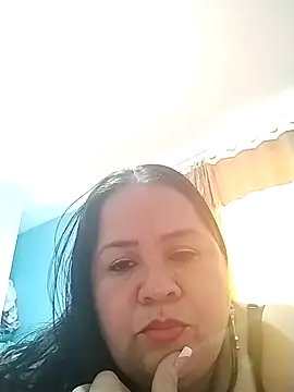 Snapshot of Kiara_Rush chatting on April 15, 2026, 2:35 pm Kiara Rush online show from April 15, 2026, 2:35 pm