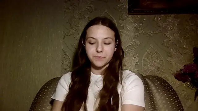  Yuni online show from April 21, 2026, 4:34 pm