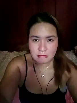 Amazingurlx online show from April 25, 2026, 5:32 am