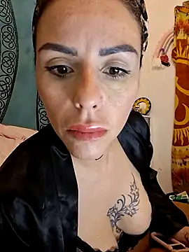 chiquitilla41 online show from May 16, 2026, 12:59 pm