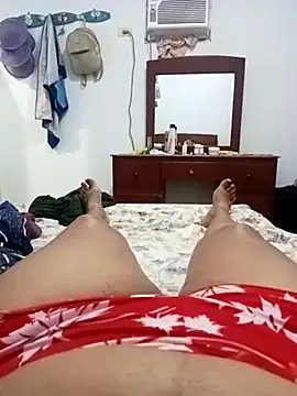 Snapshot of sexymomsn chatting on August 4, 2026, 7:05 pm sexymomsn online show from August 4, 2026, 7:05 pm