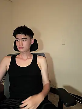 CalvinHY online show from July 31, 2026, 8:19 pm