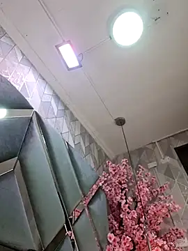 canela2010 online show from April 10, 2026, 5:17 pm