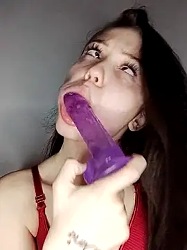 icedrosemarye online show from March 27, 2026, 9:25 pm