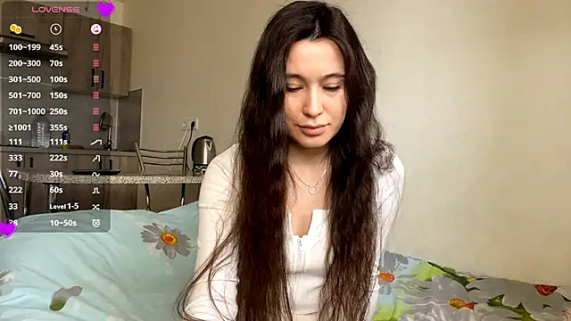 Snapshot of AureaMaggi chatting on April 22, 2026, 5:10 am AureaMaggi online show from April 22, 2026, 5:10 am
