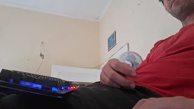 Sueliton2 online show from April 1, 2026, 7:11 pm