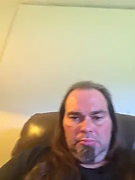 Snapshot of RickErtler chatting on May 19, 2026, 11:00 pm RickErtler online show from May 19, 2026, 11:00 pm