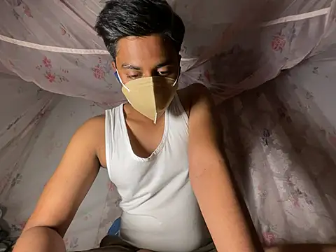 Snapshot of sinner2511 chatting on March 29, 2026, 3:56 pm sinner2511 online show from March 29, 2026, 3:56 pm