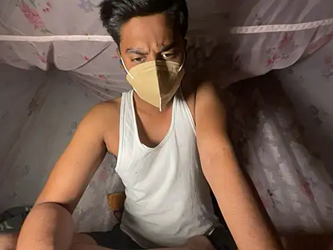 Snapshot of sinner2511 chatting on April 7, 2026, 5:24 pm sinner2511 online show from April 7, 2026, 5:24 pm