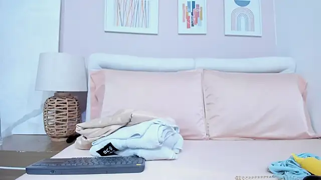 zara lopez online show from March 18, 2026, 7:39 pm