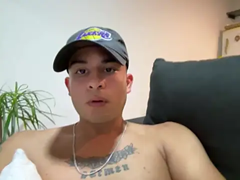 lunaris18 online show from March 25, 2026, 10:16 pm