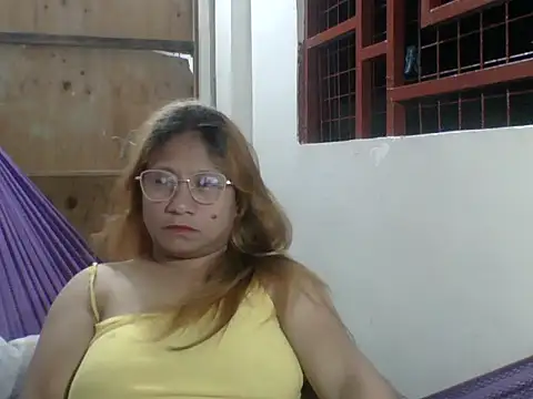 PinayChristine online show from July 13, 2026, 3:26 pm