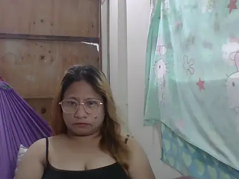 PinayChristine online show from August 8, 2026, 8:27 am