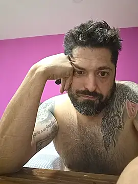 Muchos cogios online show from July 18, 2026, 3:00 am