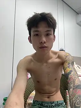 zzzzppp3 online show from April 9, 2026, 3:39 am