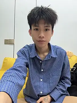 zzzzppp3 online show from May 10, 2026, 2:28 am