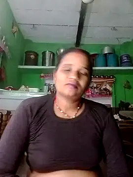 Shivani09900 online show from June 1, 2026, 7:04 pm