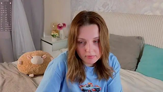 LorriMonz online show from June 28, 2026, 1:55 am