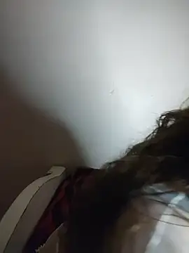 Yasmin Oh online show from June 17, 2026, 9:27 pm
