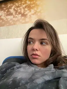 AForbiddenFlower online show from April 1, 2026, 9:43 am