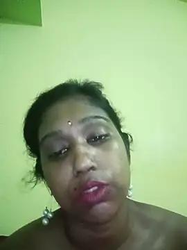 bannerjeesneha20 online show from May 31, 2026, 2:24 pm
