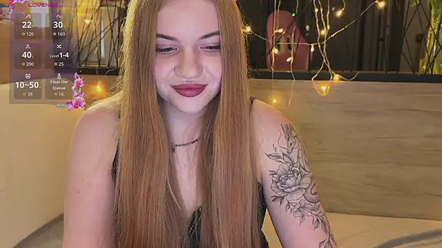 Snapshot of Alice_berry chatting on August 5, 2026, 7:49 pm Alice berry online show from August 5, 2026, 7:49 pm