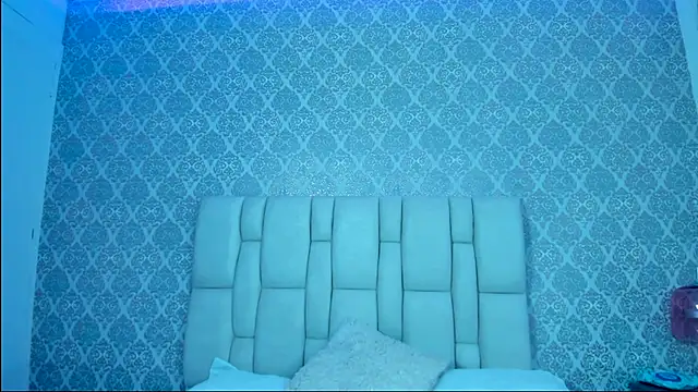 erizdarkveyl online show from June 30, 2026, 4:57 am