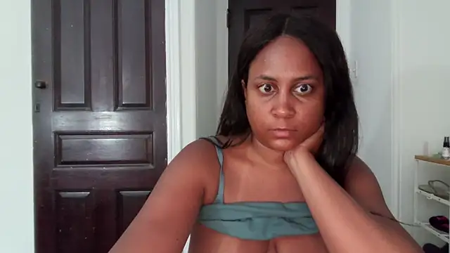 Snapshot of biancadoesit chatting on June 8, 2026, 1:28 am biancadoesit online show from June 8, 2026, 1:28 am