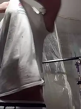 Snapshot of wesstfine chatting on April 8, 2026, 5:51 am wesstfine online show from April 8, 2026, 5:51 am