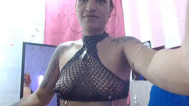 Snapshot of veronicaqueenxxx chatting on May 20, 2026, 3:56 am veronicaqueenxxx online show from May 20, 2026, 3:56 am