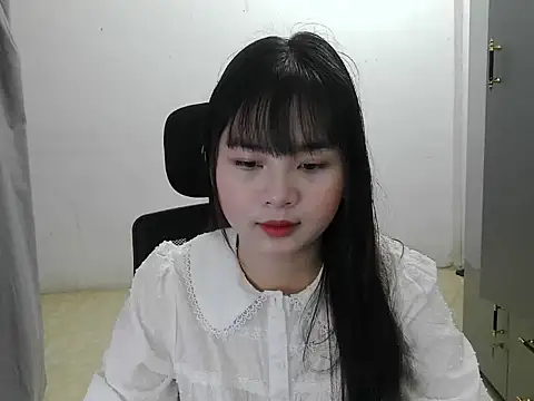 Snapshot of Poppy8386 chatting on April 1, 2026, 7:09 am Poppy8386 online show from April 1, 2026, 7:09 am