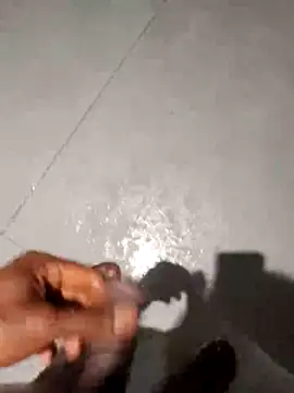 luck00y online show from April 9, 2026, 9:58 am