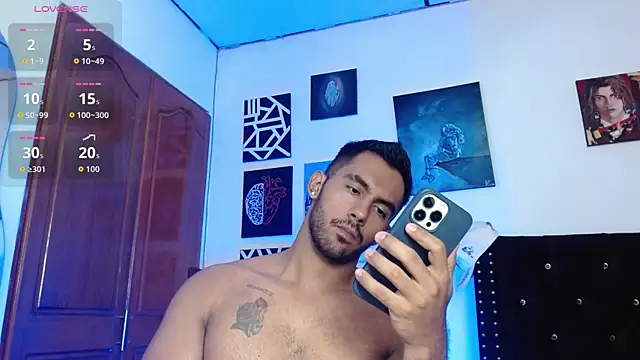 romanpearce  online show from July 15, 2026, 8:47 pm