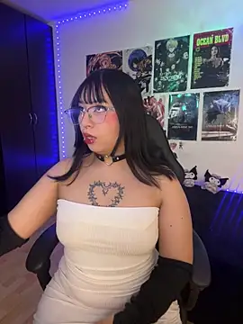 Snapshot of Hinataaa_ chatting on May 7, 2026, 3:45 am Hinataaa online show from May 7, 2026, 3:45 am