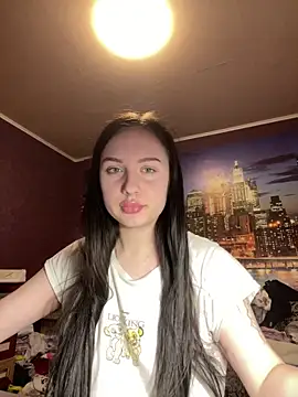 Snapshot of Avellya chatting on March 27, 2026, 2:39 pm Avellya online show from March 27, 2026, 2:39 pm