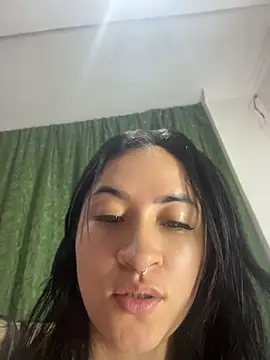 Snapshot of kimberly_peter chatting on May 12, 2026, 12:41 am kimberly peter online show from May 12, 2026, 12:41 am