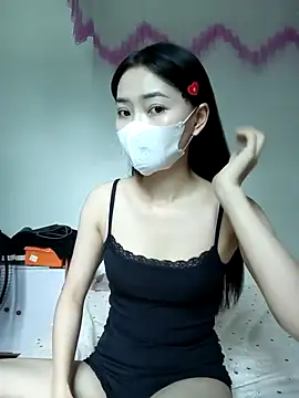Xiangchuu online show from May 5, 2026, 5:26 am