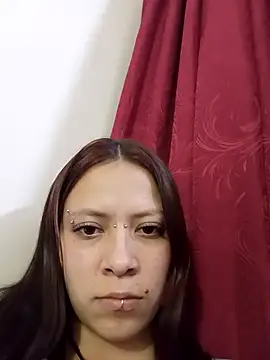 Snapshot of AuroraaMoonn chatting on April 2, 2026, 11:46 pm AuroraaMoonn online show from April 2, 2026, 11:46 pm