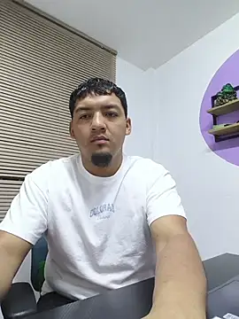 Itsdavidxxx online show from June 28, 2026, 10:21 am