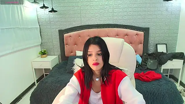 mia velvetk online show from March 26, 2026, 3:12 am