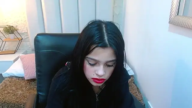 mia velvetk online show from April 26, 2026, 1:47 am