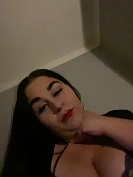 Szandra26 online show from May 14, 2026, 10:27 pm