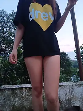 Snapshot of Aurora_Nova chatting on May 19, 2026, 10:16 pm Aurora Nova online show from May 19, 2026, 10:16 pm