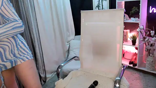 DreamLove2020 online show from May 29, 2026, 1:47 am