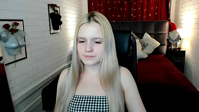 Snapshot of SherriButlers chatting on July 3, 2026, 5:14 am SherriButlers online show from July 3, 2026, 5:14 am