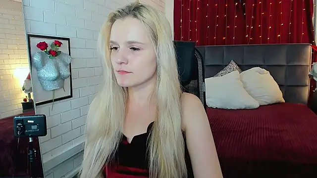 Snapshot of SherriButlers chatting on July 15, 2026, 5:12 am SherriButlers online show from July 15, 2026, 5:12 am